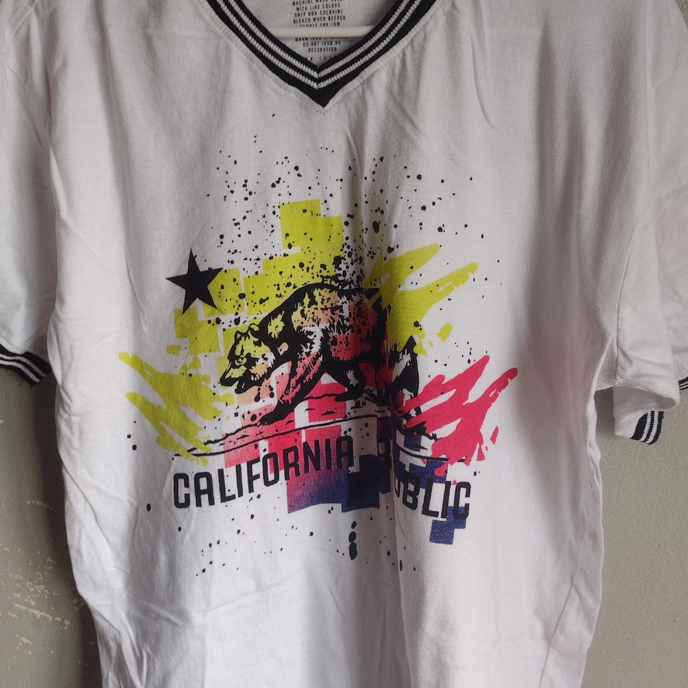 California Republic, Men's Large T-shirt & Free Thank You Gift